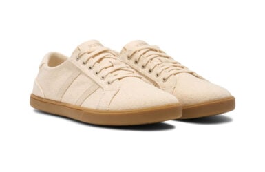 Dillon Canvas women's cream casual shoes, angle view